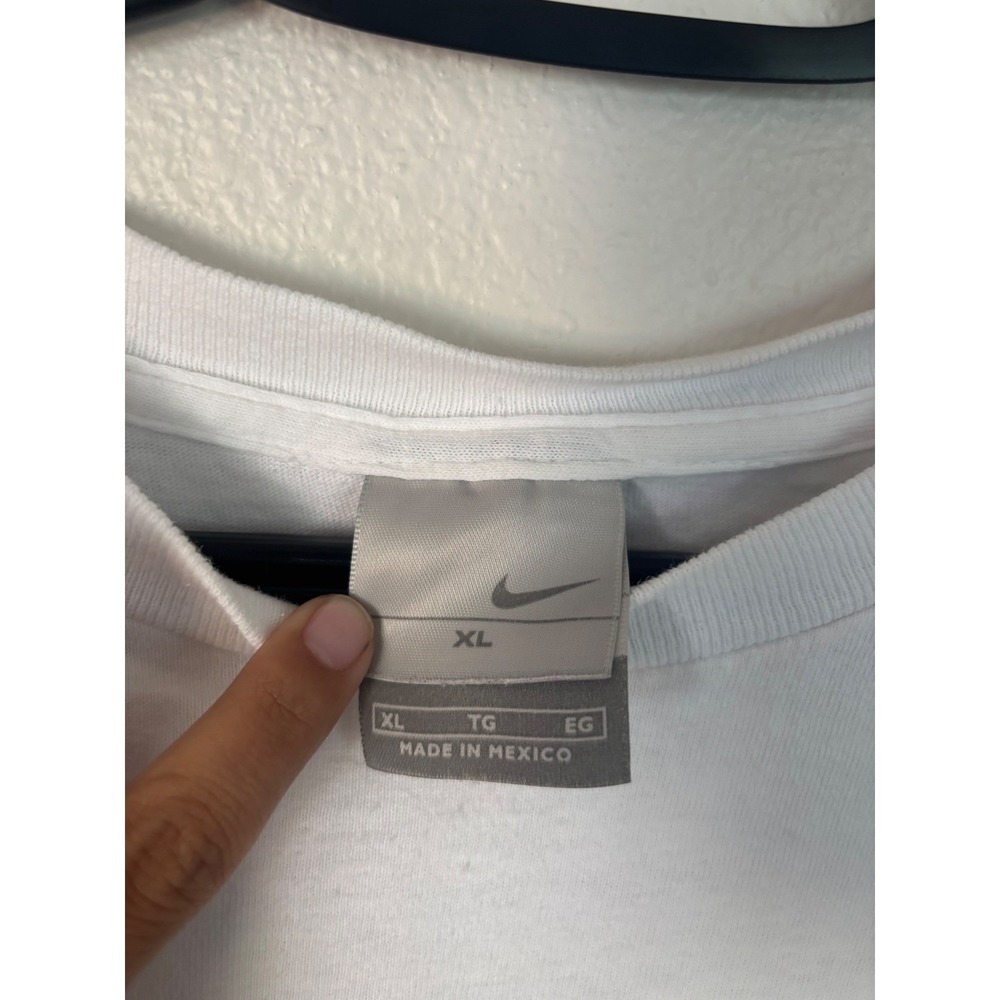 Nike Mens Graphic T-Shirt White Abstract Swoosh Logo XL Short Sleeve Tee - Picture 3 of 6
